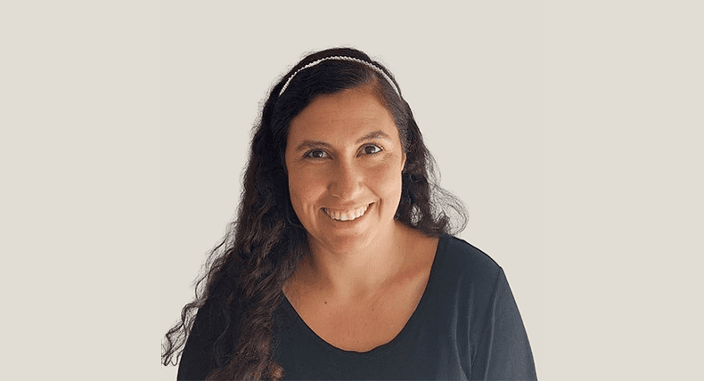 María